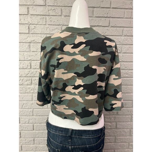 Divided H&M Women Camo Oversized Cropped High Neck Top Size XS - Picture 2 of 9